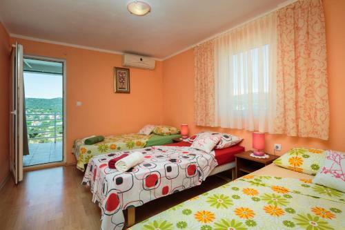 Apartamento A5 - Modern Apt With Terrace 3 Min Walk To Beach