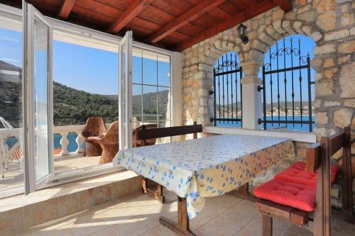 Apartments By The Sea Vinisce, Trogir - 18674