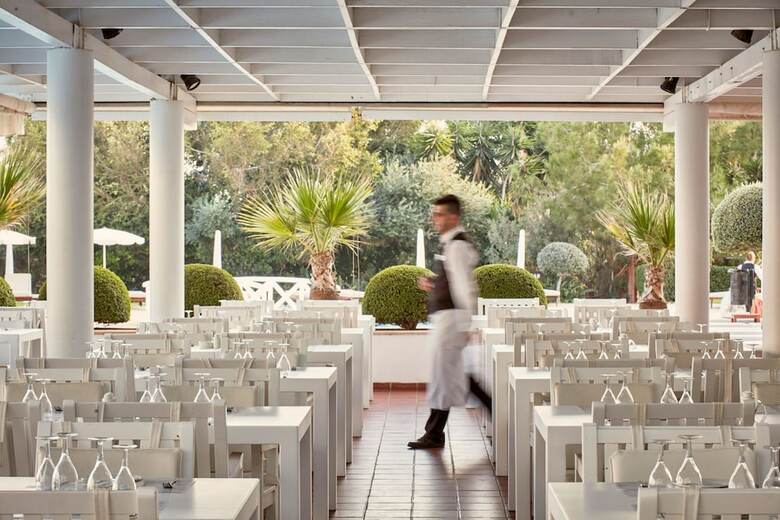 Hotel Grecian Park