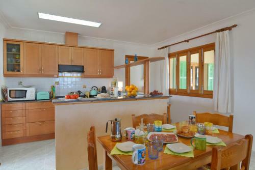 Mallorca Beach Front Line Apartment 6 Pers