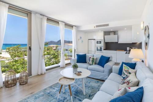 Sea View House With Terrace Son Serra Mallorca