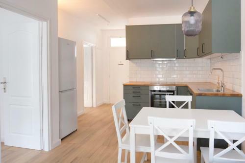 Firpo: Cozy Double Room City Centre Apartment