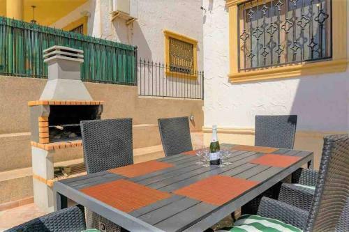 Villa Rose - Beautiful Detached Villa With Large Private Pool