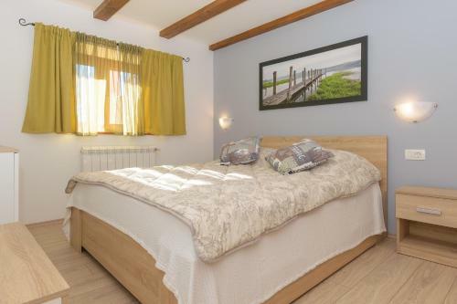 Spacious Holiday Home Guran