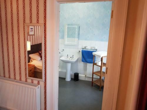 Hostal Seaview Guest House