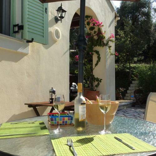 Gastouri Villa Pascalia With Pool And Views