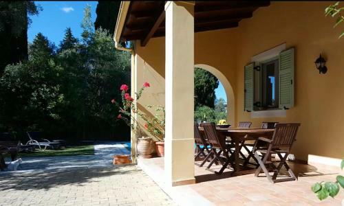 Gastouri Villa Pascalia With Pool And Views