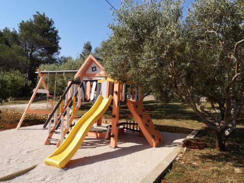 Apartamento Ku?a Za Odmor "barbenjak"