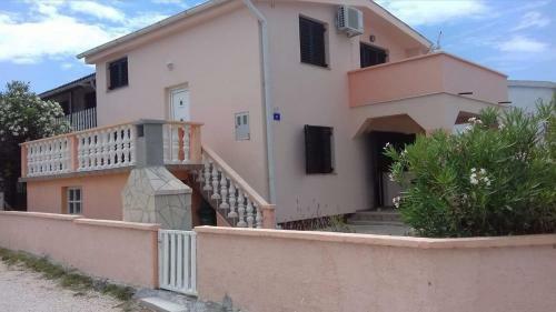 Apartman Lana Vir