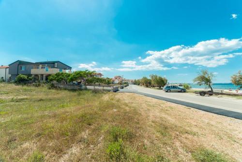 Apartments By The Sea Vir - 18588