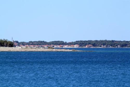 Apartments By The Sea Vir - 18516