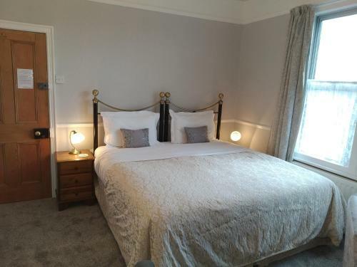 Anton Guest House Bed And Breakfast