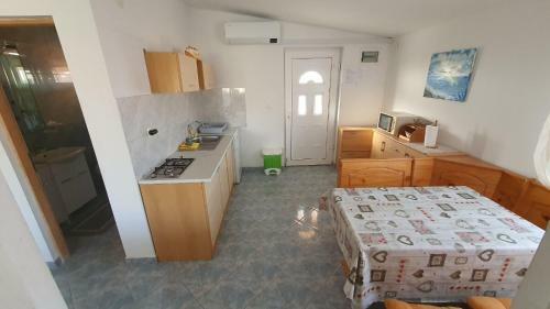 Apartments Gavro - 20 M From The Sea
