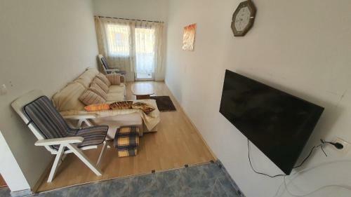 Apartments Gavro - 20 M From The Sea