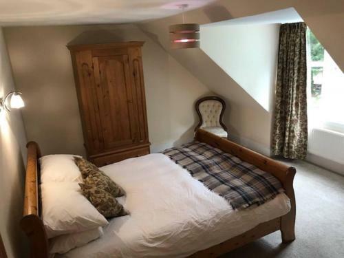 Traditional Family Home In Royal Deeside