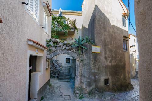 Apartamentos Under Ancient Roofs Vrbnik
