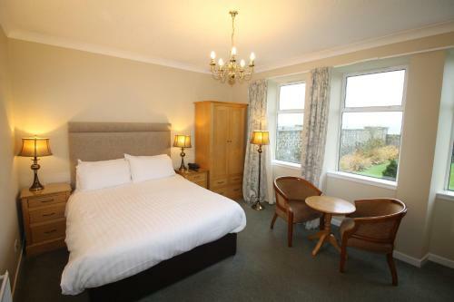 Parkstone Hotel