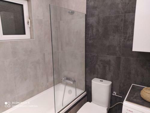 Angelo's Spacious Apartment Near Corfu Town