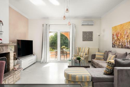 Angelo's Spacious Apartment Near Corfu Town