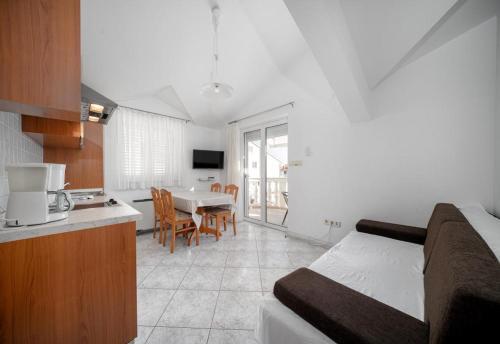 Apartments By The Sea Vodice - 16804