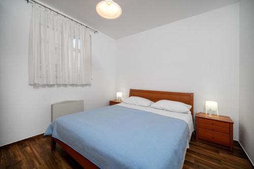 Apartments By The Sea Vodice - 16804