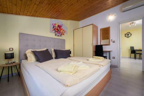 Apartments Miri Vrsar