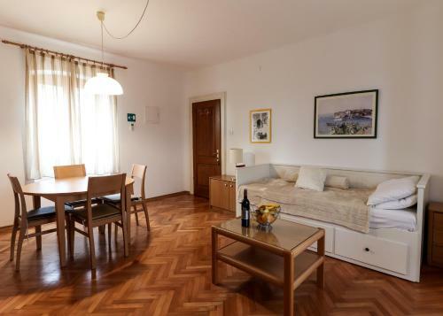 Antique Apartments Vrsar