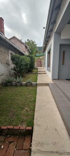 Pet?fi 17 Vend�gh�z Badacsonytomaj