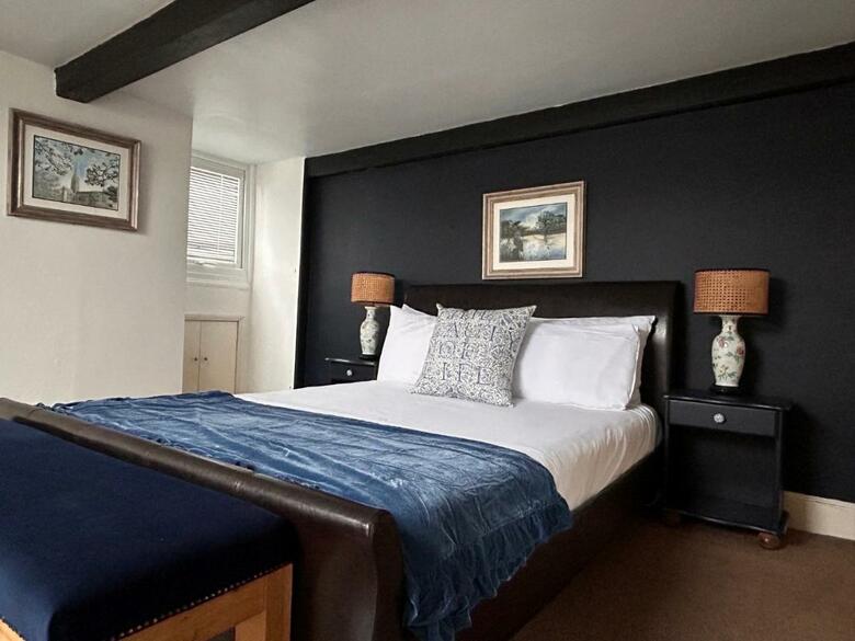 Hostal Fairlawn House