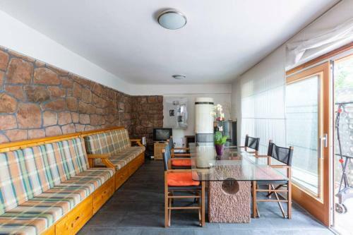 Quiet, Spacious House Near The Center (5 Min)