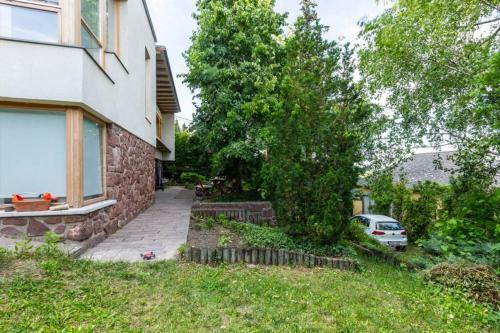 Quiet, Spacious House Near The Center (5 Min)