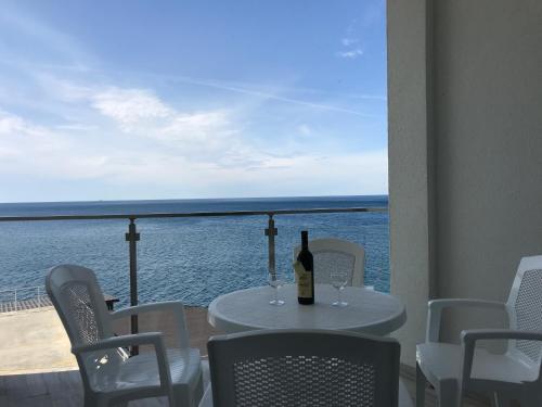 Apartamento First Line Of The Sea 1