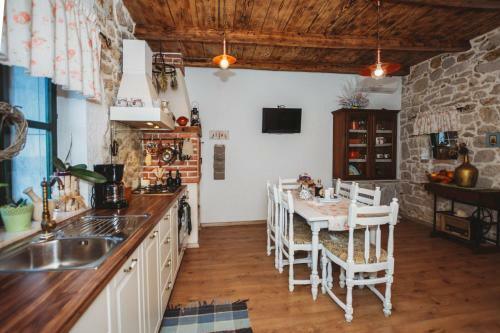 Villa Holiday House ?okotini Dvori