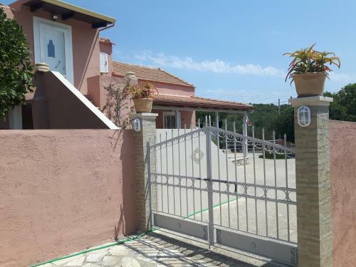 Lovely Apartment Only 5 Minutes From The Shipwreck!!!