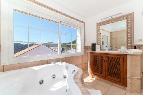 4 Br House In Benahavis Centre, Costa Del Sol