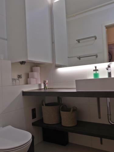 New Cosy Apartment Near Arena
