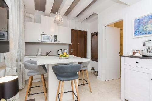 City Colours Apartment