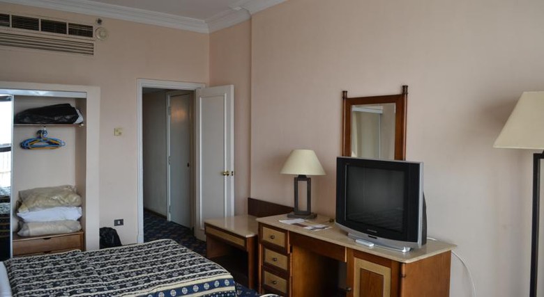Hotel Om Kolthoom