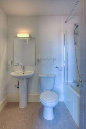 Hotel The Elms Inn By Good Night Inns