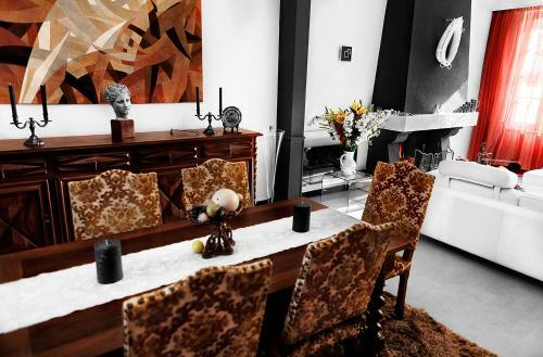 Hostal Le Cherche Midi Chambres D'h�tes