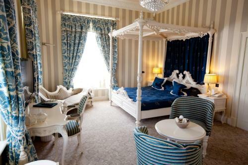 Ringwood Hall Hotel