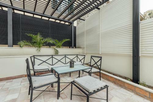 Villa Donna Apartments