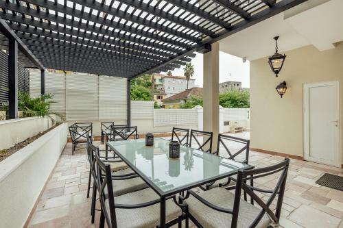 Villa Donna Apartments