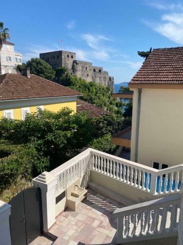 Villa Donna Apartments