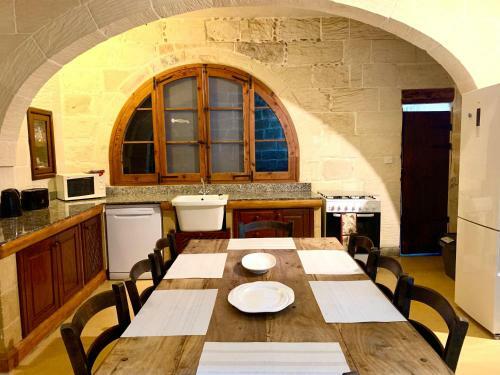 Otto - Villa Mgarr Marina Gozo