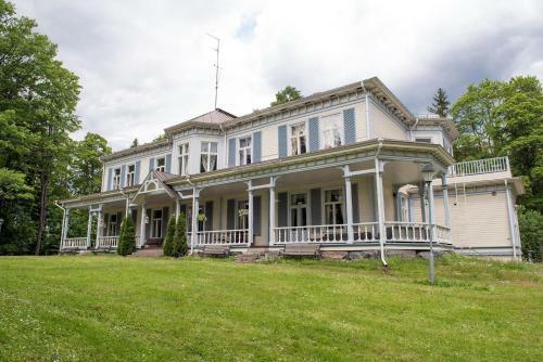 Hotel Neitsytniemen Kartano