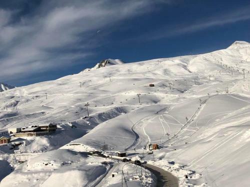 Apartamento Double Mountain View Appartment New Gudauri Twins