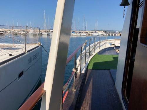 Boat & Breakfast Alicudi