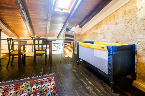 Apartamento Emerald, Stylish Home! In Centro, Tranquillo, 100 Metri Al Mare! Alghero