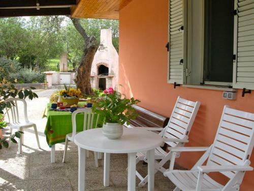 Villa Mimosa Ad Alghero A 2km Dalla Spiaggia Per 6 Persone